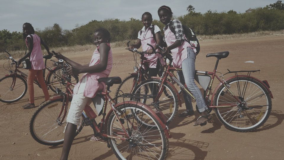 Bicicletas para la educación en Senegal