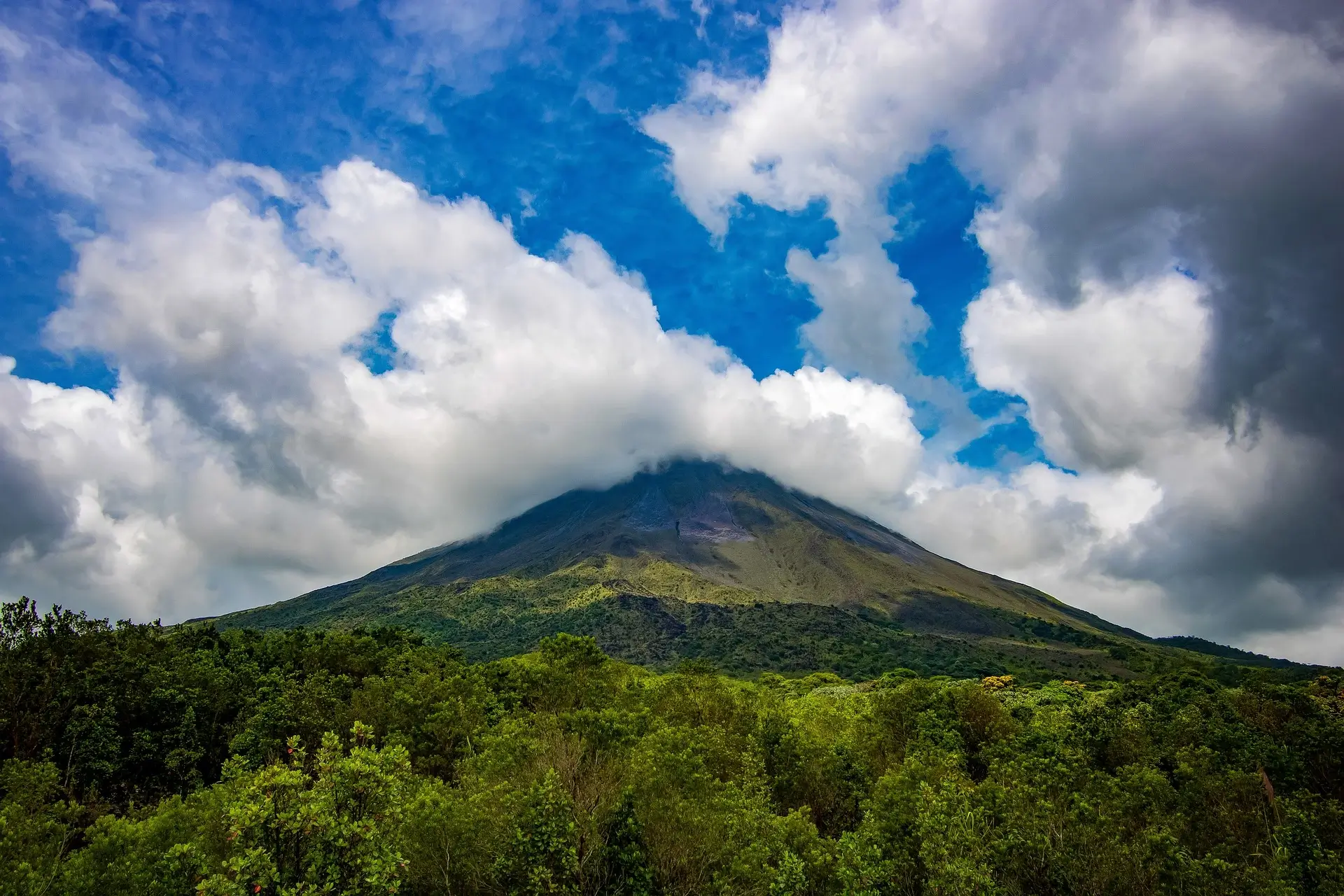 montaña costariquense